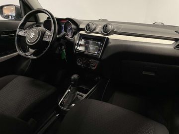 Car image 12