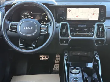 Car image 36