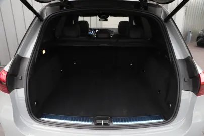 Car image 39