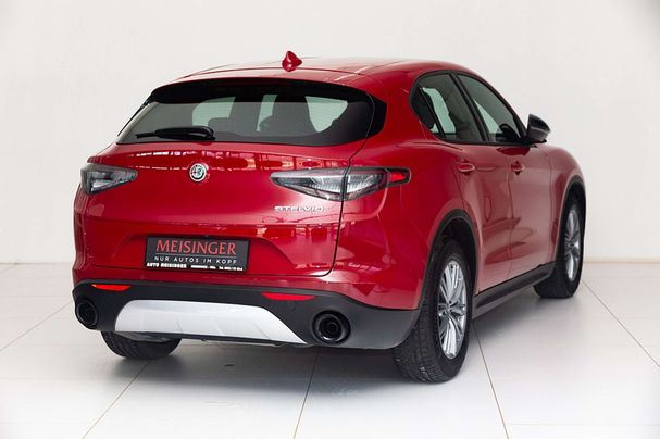 Alfa Romeo Stelvio 2.2 16V AT8 Super 118 kW image number 2