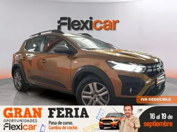 Car image 3
