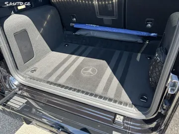 Car image 36