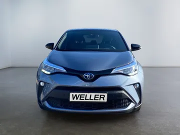 Car image 3