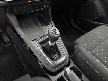 Car image 23