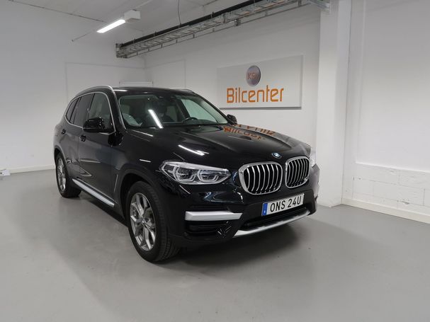 BMW X3 xDrive30e 216 kW image number 3