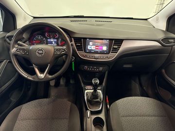 Car image 15