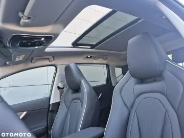 Car image 40