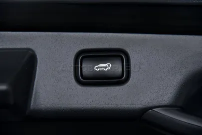 Car image 70
