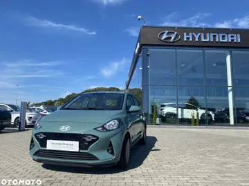 Car image 30