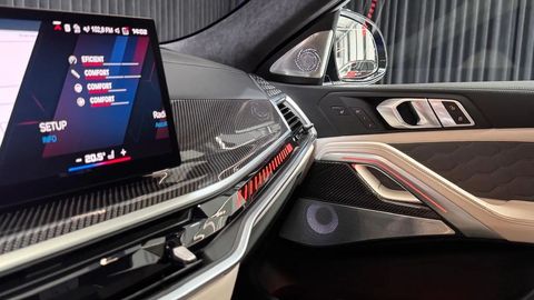 Car image 35