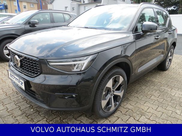 Volvo XC40 B4 Ultimate Dark 145 kW image number 1