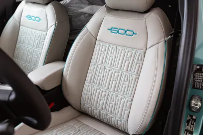 Car image 13