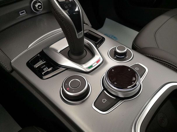 Alfa Romeo Stelvio 2.2 16V AT8 Q4 154 kW image number 27