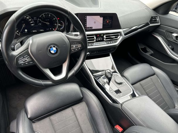 BMW 320d Touring xDrive 140 kW image number 8