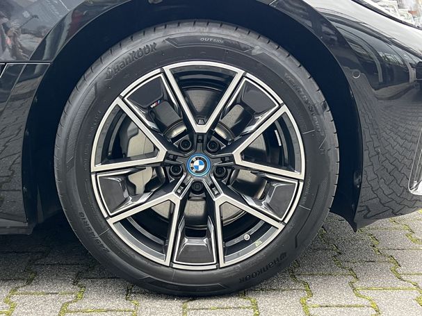 BMW i4 eDrive40 M Sport 250 kW image number 18