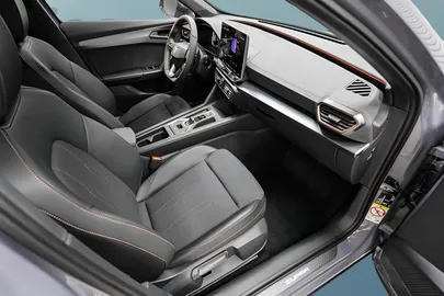 Car image 21