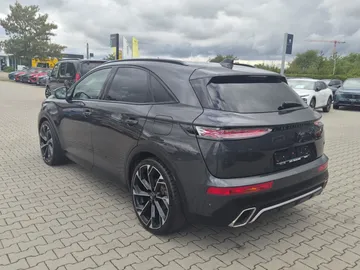 Car image 29