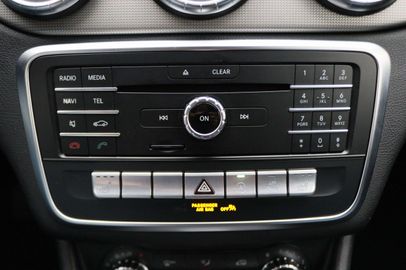 Car image 40