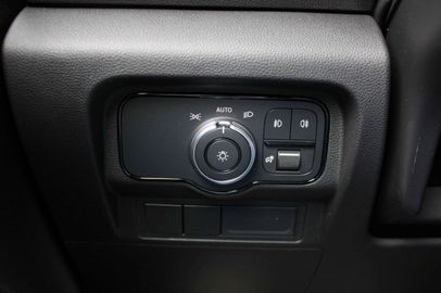 Car image 39