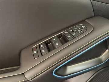 Car image 50