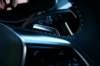 Car image 35