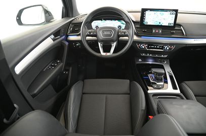 Car image 31