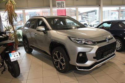 Car image 4