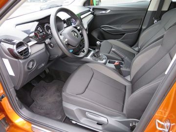 Car image 12