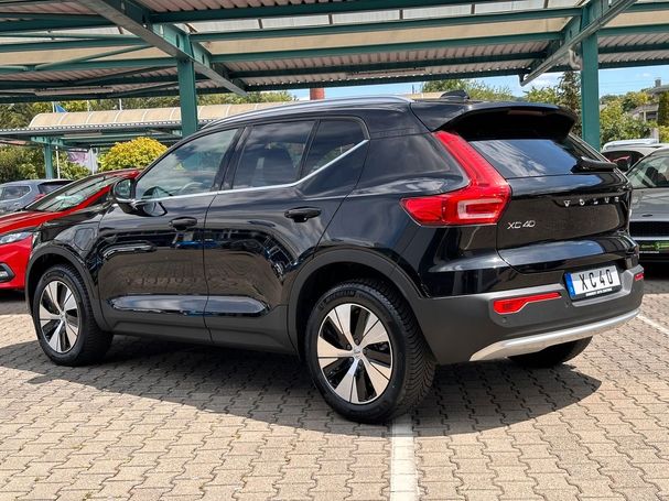 Volvo XC40 Recharge T4 Plus Bright 155 kW image number 8