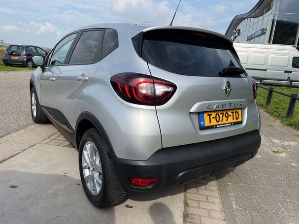 Renault Captur TCe LIMITED 66 kW image number 4