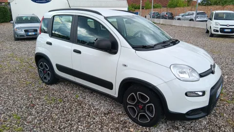 Car image 2