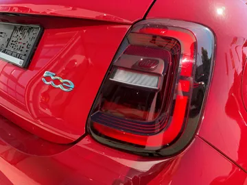 Car image 20