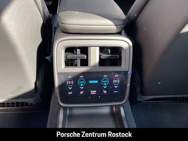 Porsche Taycan 320 kW image number 13