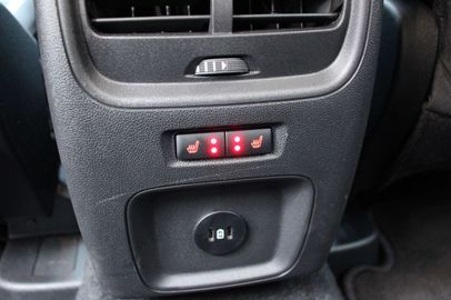 Car image 37