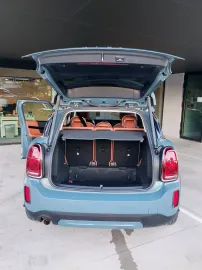 Car image 35