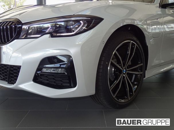 BMW 320 e Touring M Sport xDrive 150 kW image number 6