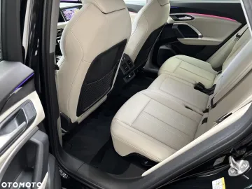Car image 38