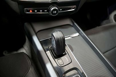 Car image 36