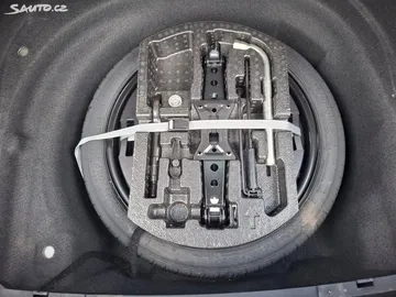 Car image 33