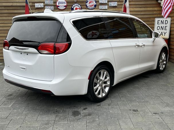 Chrysler Pacifica 214 kW image number 12