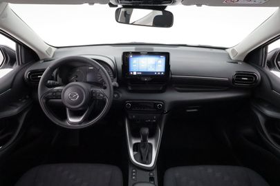 Car image 14