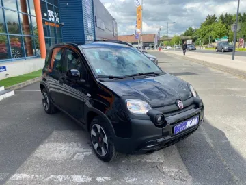 Car image 16