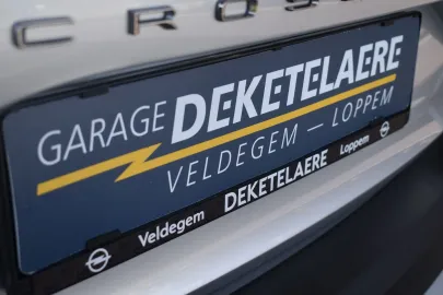 Car image 30