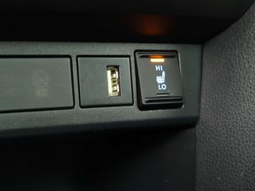 Car image 36