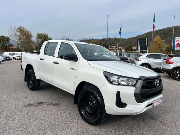 Toyota Hilux Double D Cab 2.4 4D 4WD Comfort 110 kW image number 3