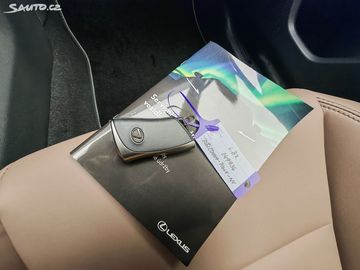Car image 39