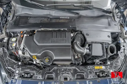 Car image 30