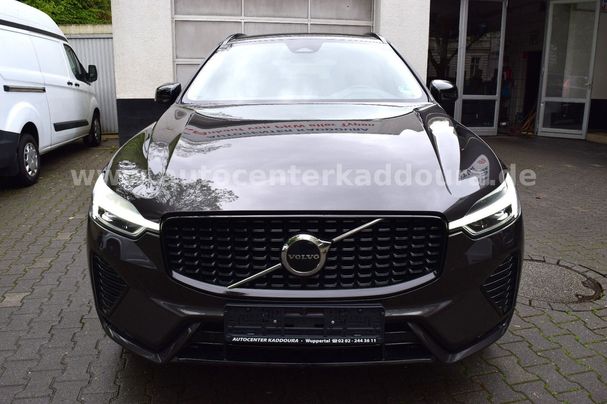 Volvo XC60 B4 Plus Dark 145 kW image number 1