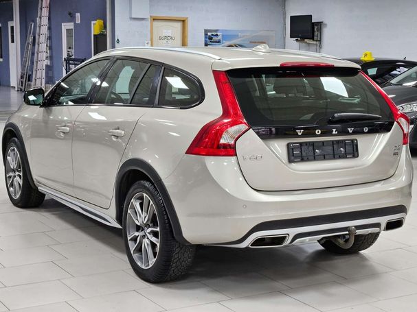 Volvo V60 Cross Country D3 110 kW image number 5