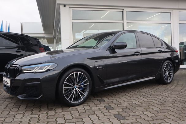 BMW 545e xDrive 290 kW image number 1